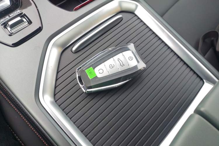 Used Geely Auto Haoyue L 2024 2.0T DCT Prestige Version Vehicle Key