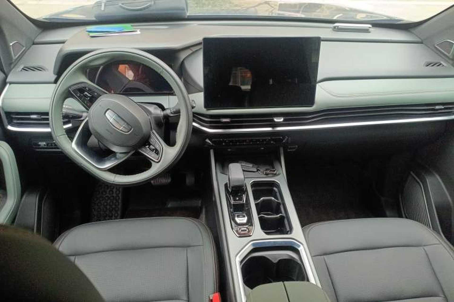 Used Geely Auto Haoyue L 2024 2.0T DCT Prestige Version Center Console