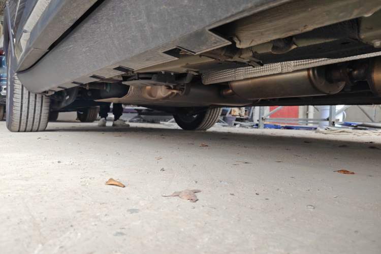 Used Geely Auto Haoyue L 2024 2.0T DCT Prestige Version Chassis Front Right