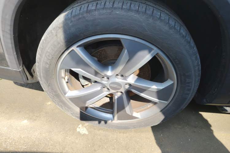 Used Geely Auto Haoyue L 2024 2.0T DCT Flagship Version Exterior 6