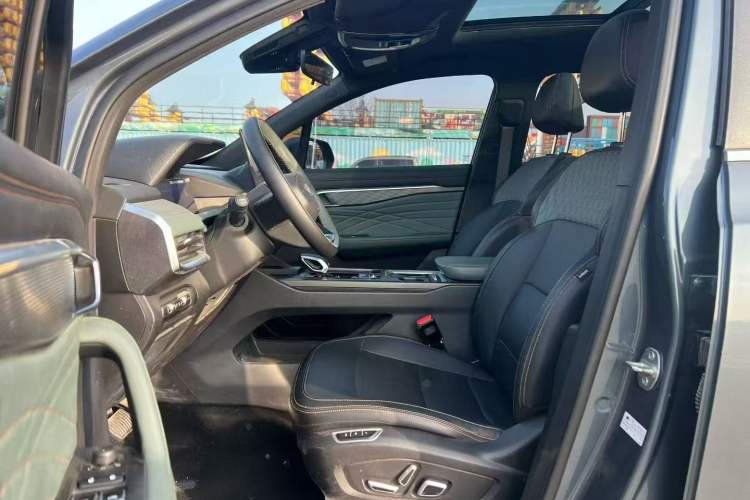 Used Geely Auto Haoyue L 2024 2.0T DCT Flagship Version Left Front Seat