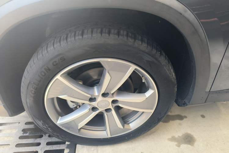 Used Geely Auto Haoyue L 2024 2.0T DCT Flagship Version Left Front Wheel Hub