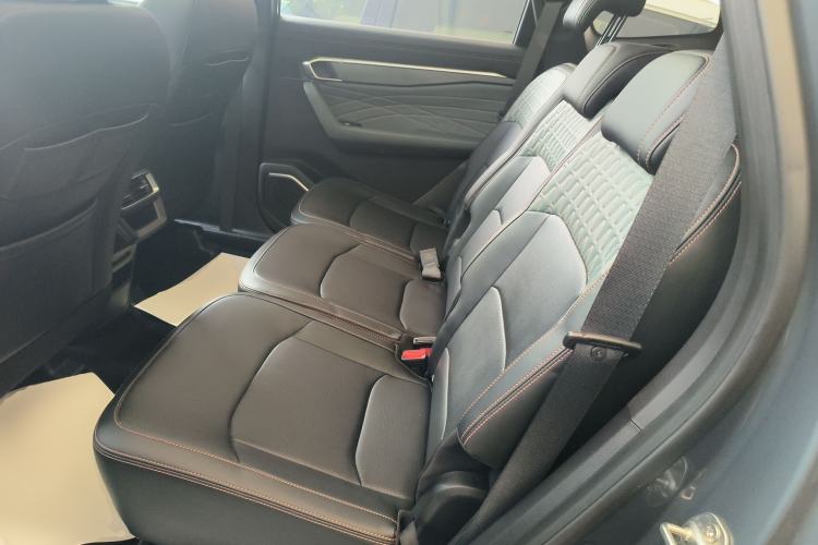 Used Geely Auto Haoyue L 2024 2.0T DCT Flagship Version Left Rear Seat