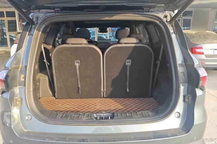 Used Geely Auto Haoyue L 2024 2.0T DCT Flagship Version Trunk