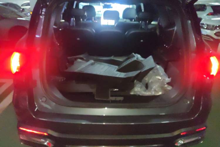 Used Geely Auto Haoyue L 2024 2.0T DCT Prestige Version Trunk