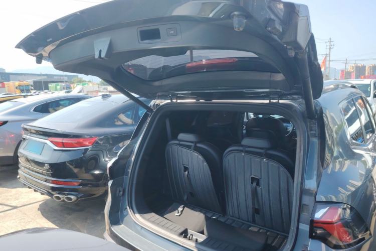Used Geely Auto Haoyue L 2024 2.0T DCT Flagship Version Trunk