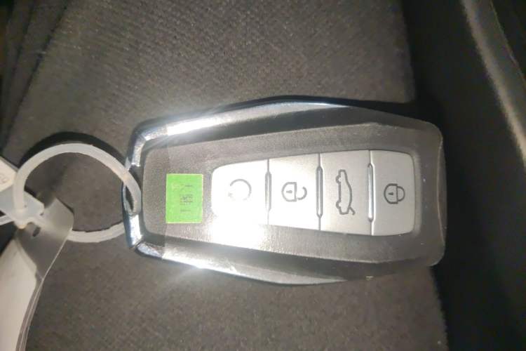 Used Geely Auto Haoyue L 2024 2.0T DCT Prestige Version Vehicle Key