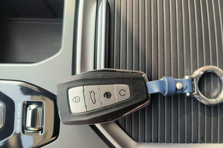 Used Geely Auto Haoyue L 2024 2.0T DCT Flagship Version Vehicle Key