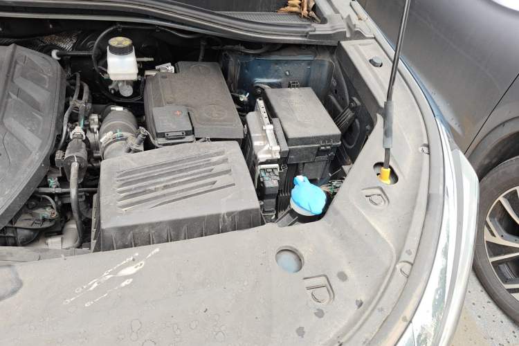 Used Geely Auto Haoyue L 2024 2.0T DCT Prestige Version Engine Bay Left