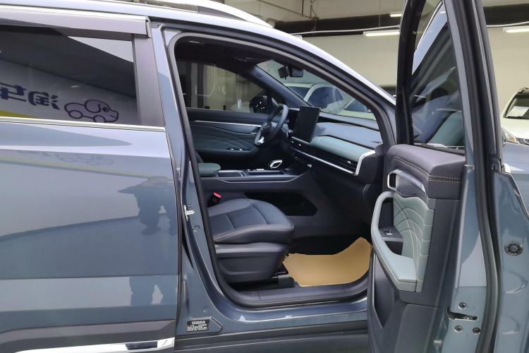 Used Geely Auto Haoyue L 2024 2.0T DCT Prestige Version Right Front Seat