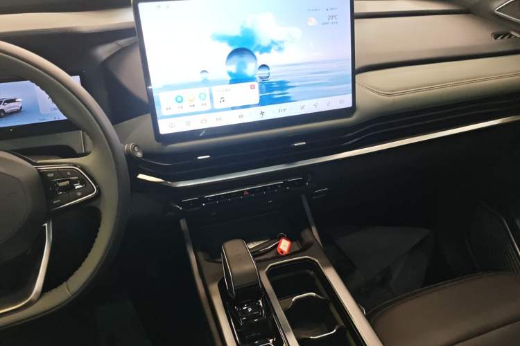 Used Geely Auto Haoyue L 2024 2.0T DCT Prestige Version Audio And AC Panel