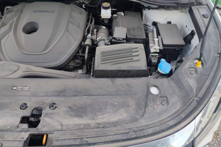 Used Geely Auto Haoyue L 2024 2.0T DCT Flagship Version Engine Bay Left