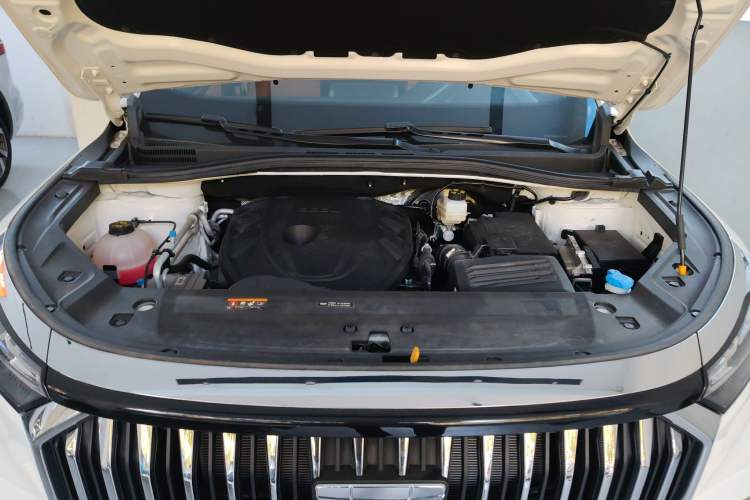 Used Geely Auto Haoyue L 2024 2.0T DCT Flagship Version Engine Bay