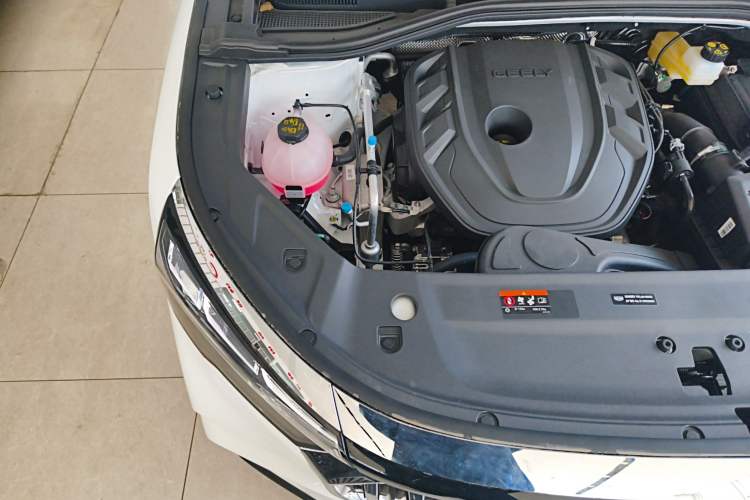 Used Geely Auto Haoyue L 2024 2.0T DCT Prestige Version Engine Bay Right