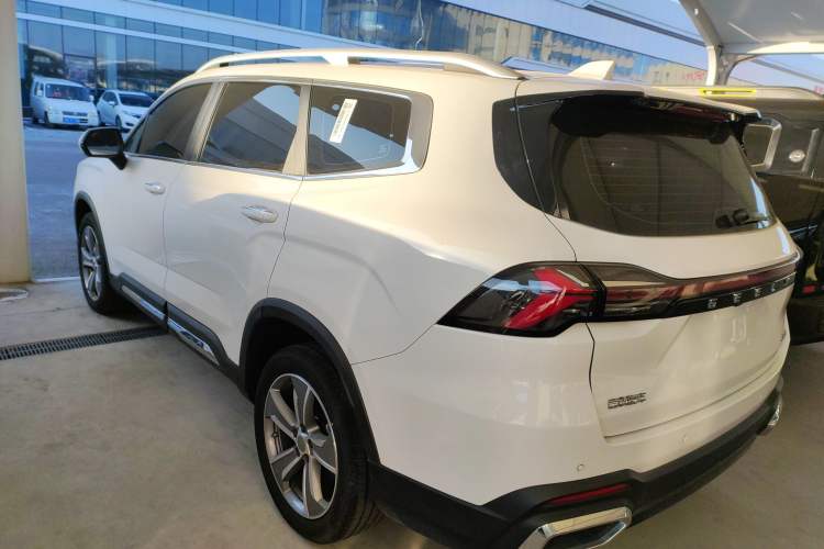 Used Geely Auto Haoyue L 2024 2.0T DCT Flagship Version Exterior 3