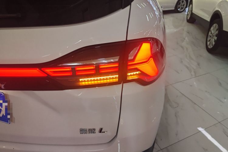 Used Geely Auto Haoyue L 2024 2.0T DCT Flagship Version Exterior 3
