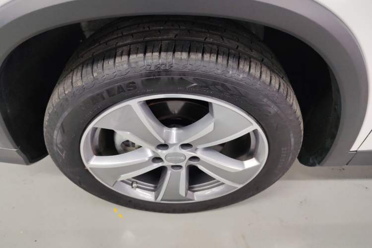 Used Geely Auto Haoyue L 2024 2.0T DCT Prestige Version Exterior 4