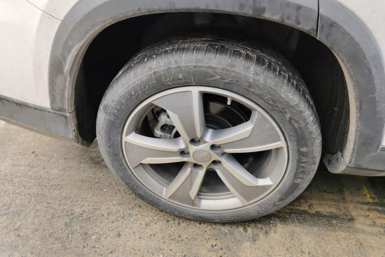 Used Geely Auto Haoyue L 2024 2.0T DCT Prestige Version Exterior 5