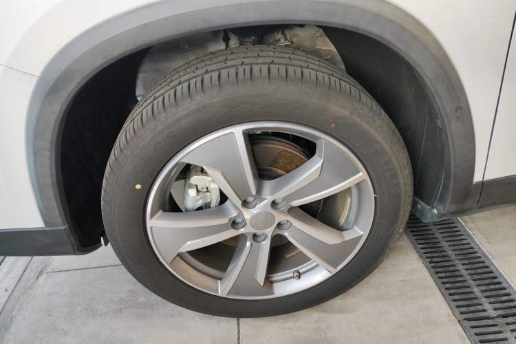 Used Geely Auto Haoyue L 2024 2.0T DCT Flagship Version Exterior 7