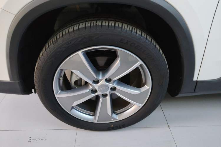 Used Geely Auto Haoyue L 2024 2.0T DCT Flagship Version Exterior 7