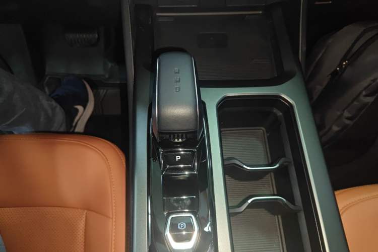 Used Geely Auto Haoyue L 2024 2.0T DCT Flagship Version Gear Lever