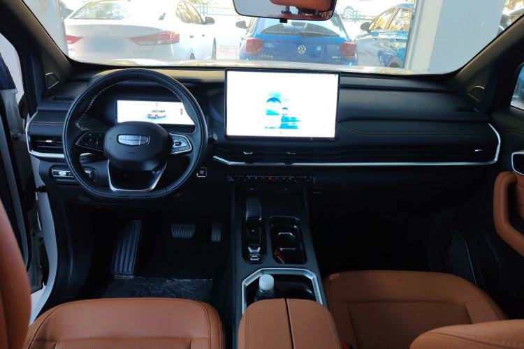 Used Geely Auto Haoyue L 2024 2.0T DCT Flagship Version Interior 2