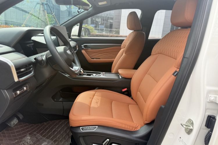 Used Geely Auto Haoyue L 2024 2.0T DCT Flagship Version Interior 2