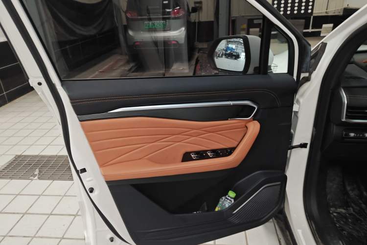 Used Geely Auto Haoyue L 2024 2.0T DCT Flagship Version Left Front Door Interior