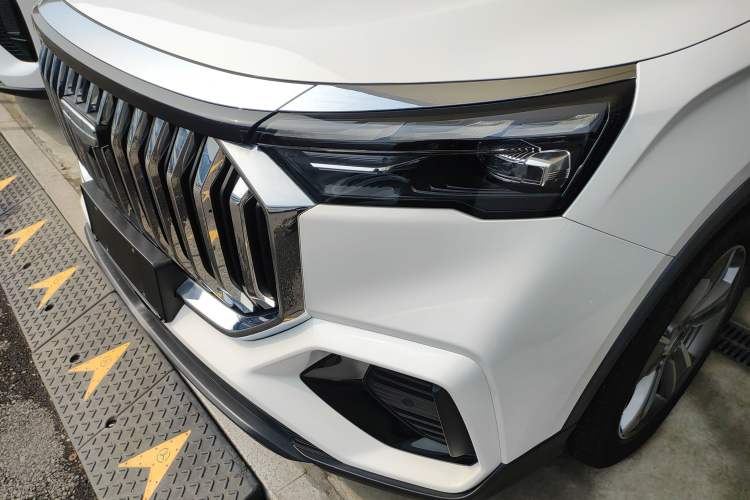 Used Geely Auto Haoyue L 2024 2.0T DCT Flagship Version Left Front Headlight