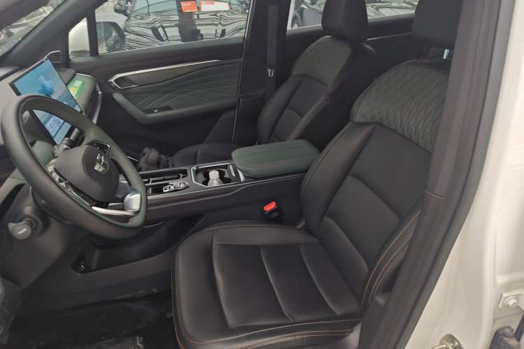 Used Geely Auto Haoyue L 2024 2.0T DCT Prestige Version Left Front Seat