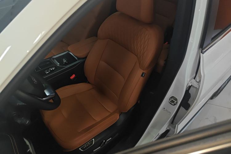 Used Geely Auto Haoyue L 2024 2.0T DCT Flagship Version Left Front Seat