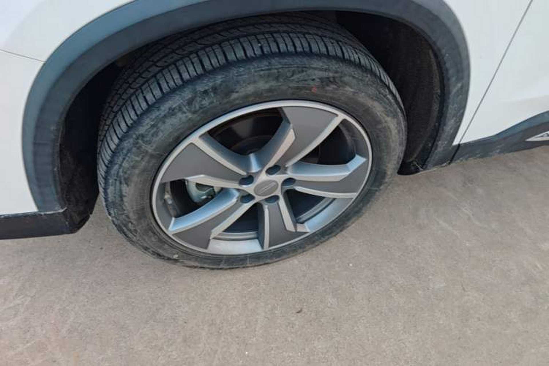Used Geely Auto Haoyue L 2024 2.0T DCT Flagship Version Left Front Wheel Hub