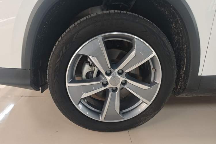 Used Geely Auto Haoyue L 2024 2.0T DCT Prestige Version Left Front Wheel Hub