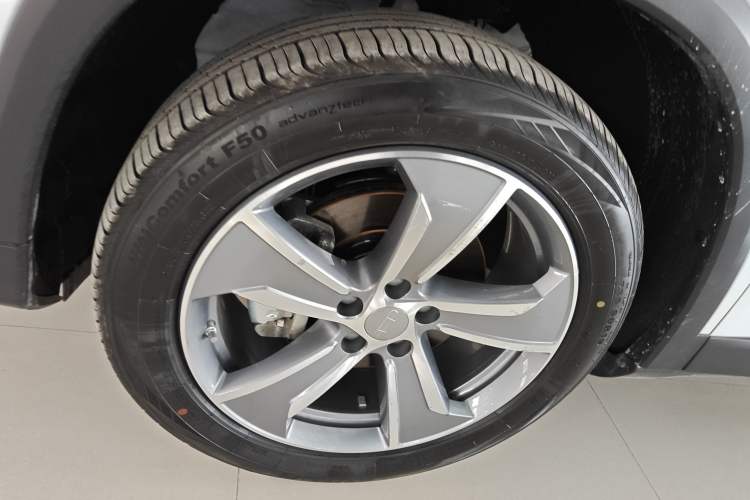 Used Geely Auto Haoyue L 2024 2.0T DCT Prestige Version Left Front Wheel Hub
