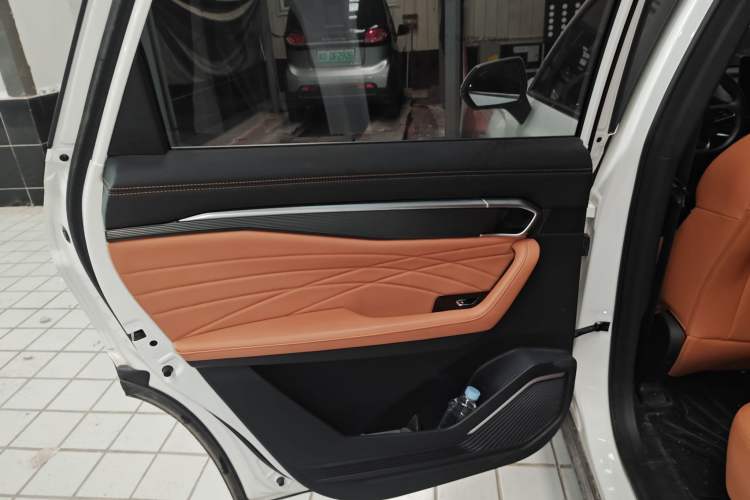 Used Geely Auto Haoyue L 2024 2.0T DCT Flagship Version Left Rear Door Interior