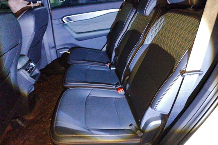 Used Geely Auto Haoyue L 2024 2.0T DCT Prestige Version Left Rear Seat