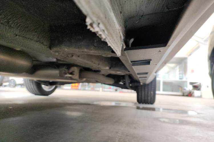Used Geely Auto Haoyue L 2024 2.0T DCT Flagship Version Left Side Sill