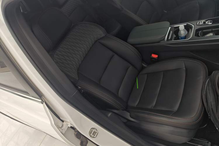 Used Geely Auto Haoyue L 2024 2.0T DCT Prestige Version Right Front Seat