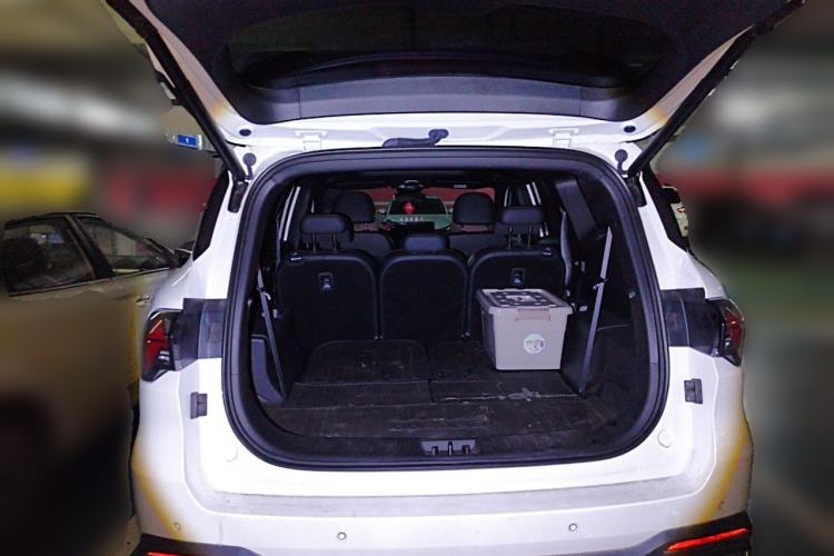 Used Geely Auto Haoyue L 2024 2.0T DCT Prestige Version Trunk