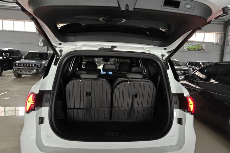 Used Geely Auto Haoyue L 2024 2.0T DCT Prestige Version Trunk