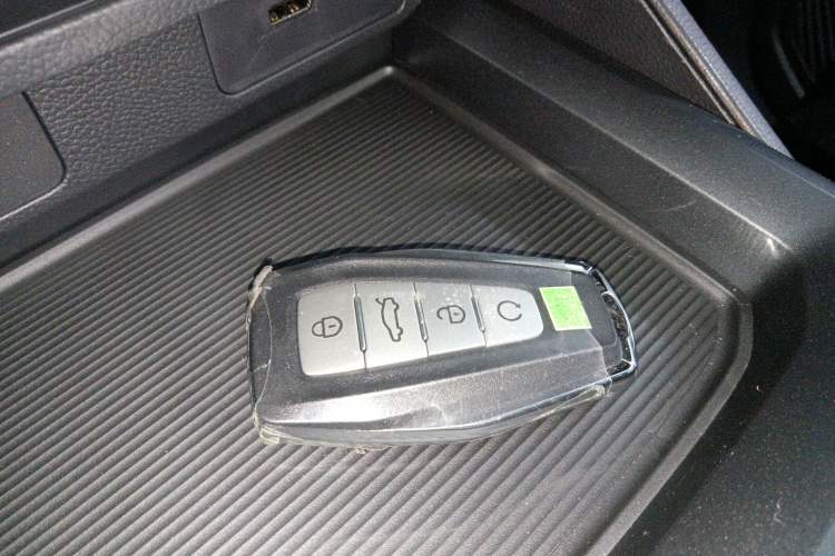 Used Geely Auto Haoyue L 2024 2.0T DCT Prestige Version Vehicle Key