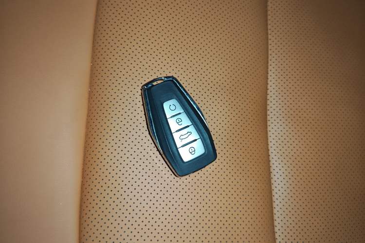 Used Geely Auto Haoyue L 2024 2.0T DCT Flagship Version Vehicle Key