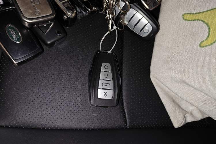 Used Geely Auto Haoyue L 2024 2.0T DCT Prestige Version Vehicle Key