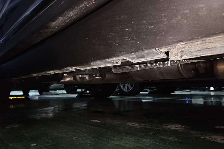 Used Geely Auto Haoyue L 2025 2.0T DCT Luxury Edition Chassis Front Right