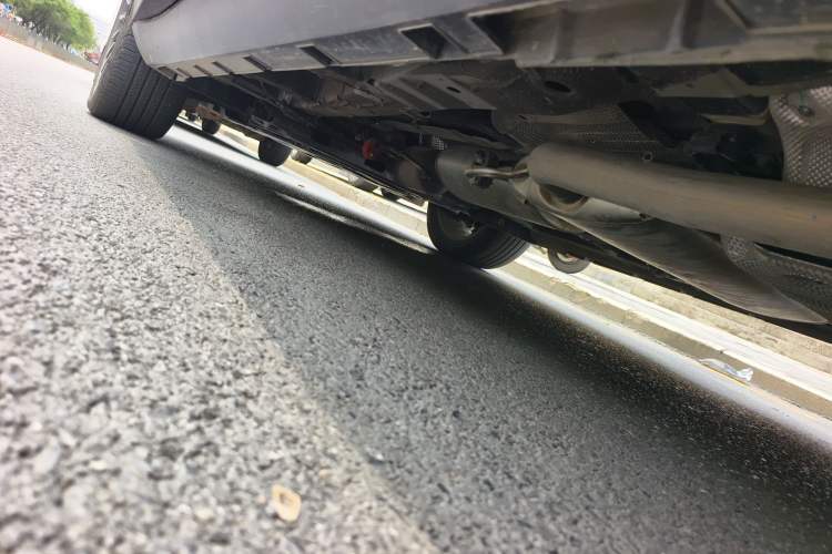Used Geely Auto Haoyue L 2025 2.0T DCT Luxury Edition Chassis Rear Left
