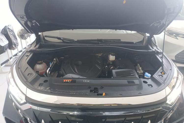 Used Geely Auto Haoyue L 2025 2.0T DCT Luxury Edition Engine Bay