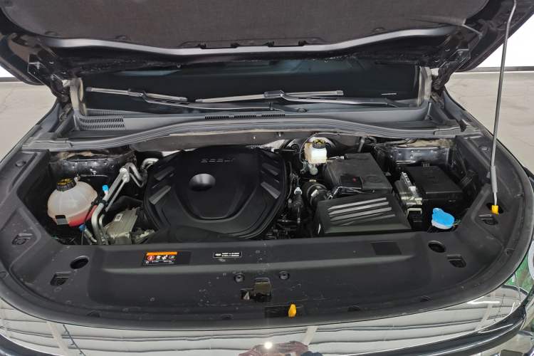 Used Geely Auto Haoyue L 2025 2.0T DCT Luxury Edition Engine Bay