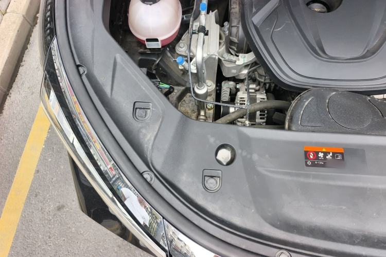 Used Geely Auto Haoyue L 2025 2.0T DCT Luxury Edition Engine Bay Right
