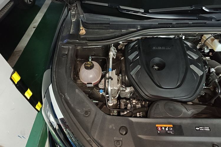 Used Geely Auto Haoyue L 2025 2.0T DCT Luxury Edition Engine Bay Right
