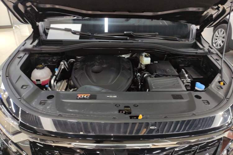 Used Geely Auto Haoyue L 2025 2.0T DCT Luxury Edition Engine Bay